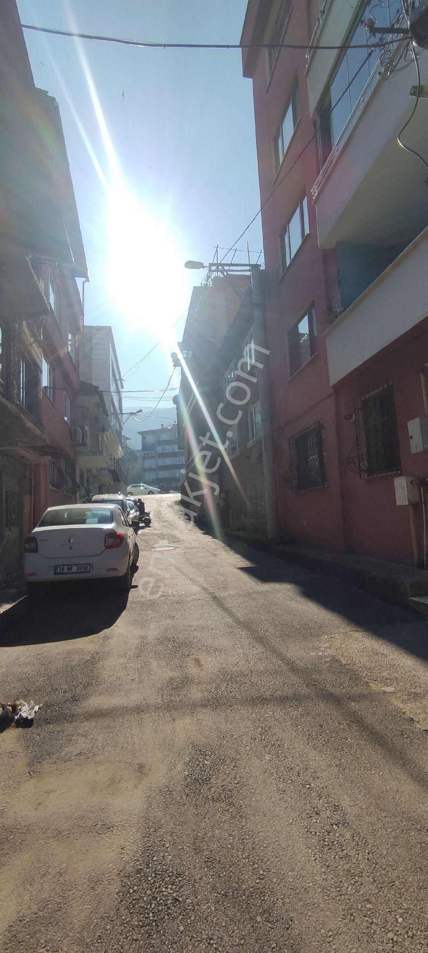 Sırameşeler Metro İstasyonuna Yakın 3+1 Bahçeli Kiralık Daire - Görsel 16