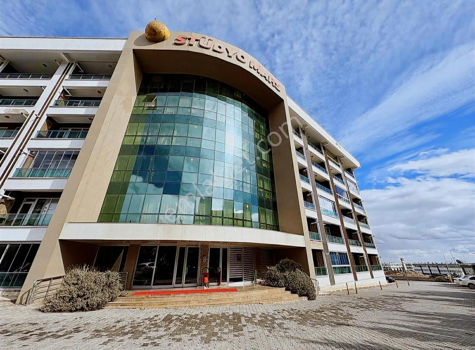 Özlem Yardımcı'dan Stüdyo Mars'ta Eşyalı Kiralık 1+1 Daire