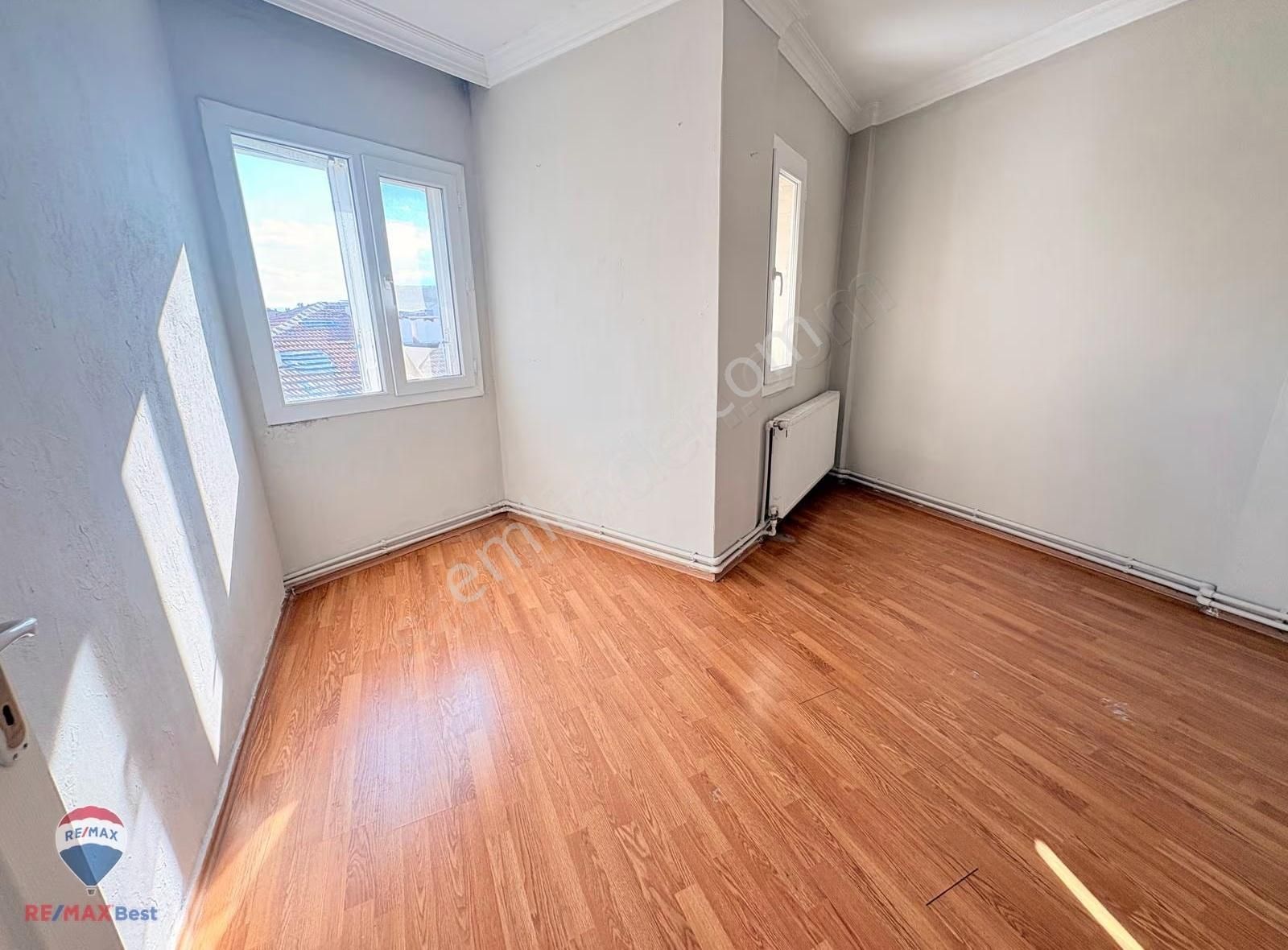 53 Bahçelievler'de Önü Açık Doğalgazlı 3+1 Satılık Daıre - Görsel 16