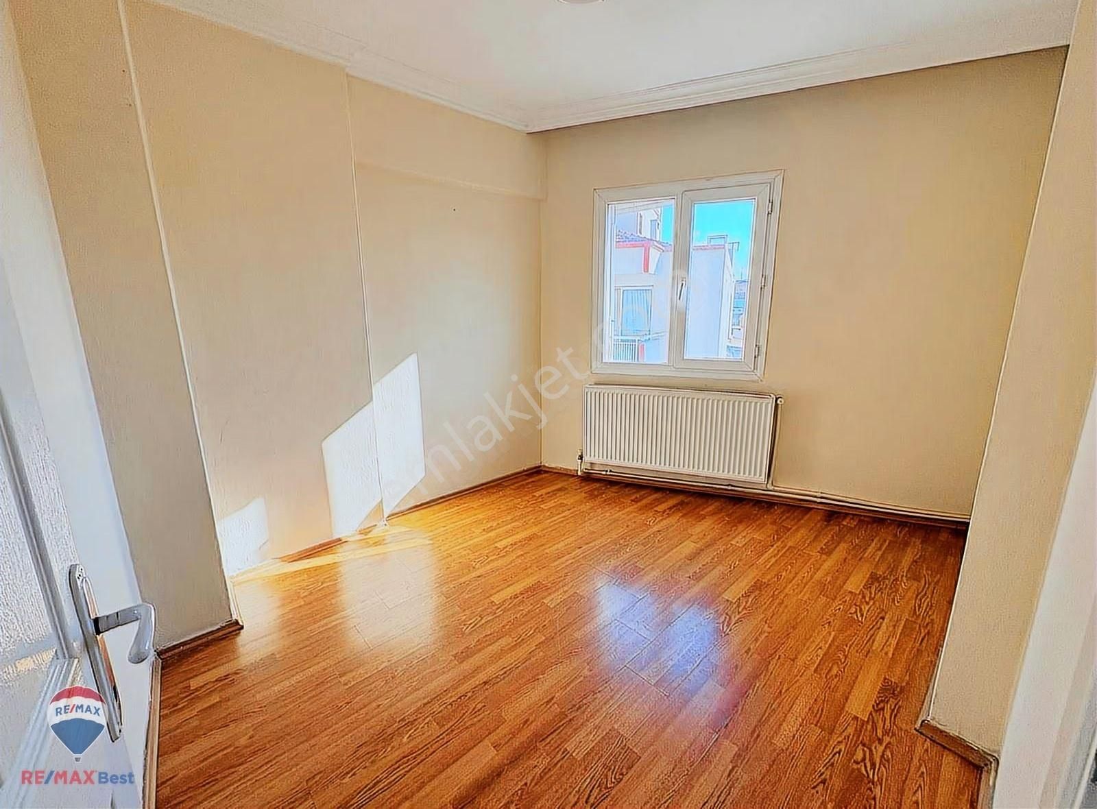 53 Bahçelievler'de Önü Açık Doğalgazlı 3+1 Satılık Daıre - Görsel 12