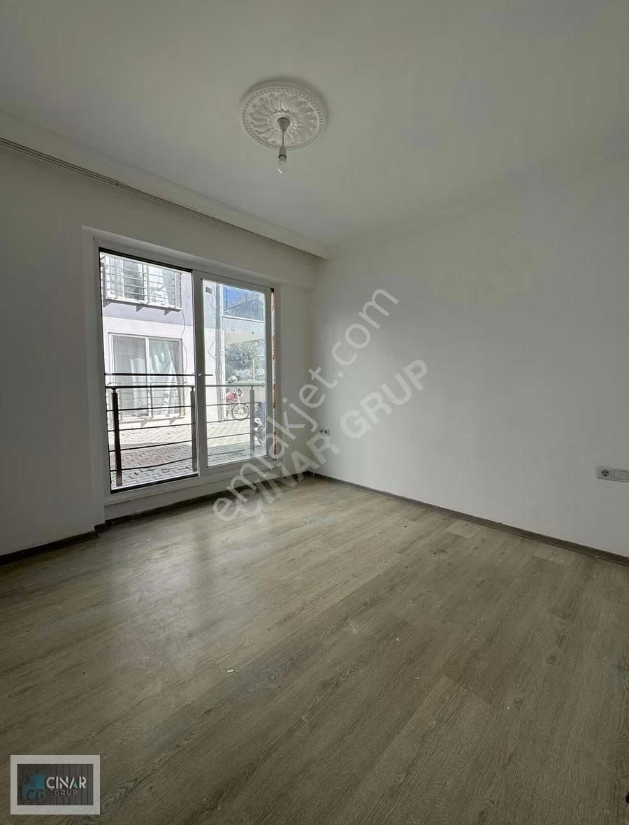 Pazaryeri Mahallesi'nde Giriş Kat 1+1 Kiralık Daire - Görsel 9