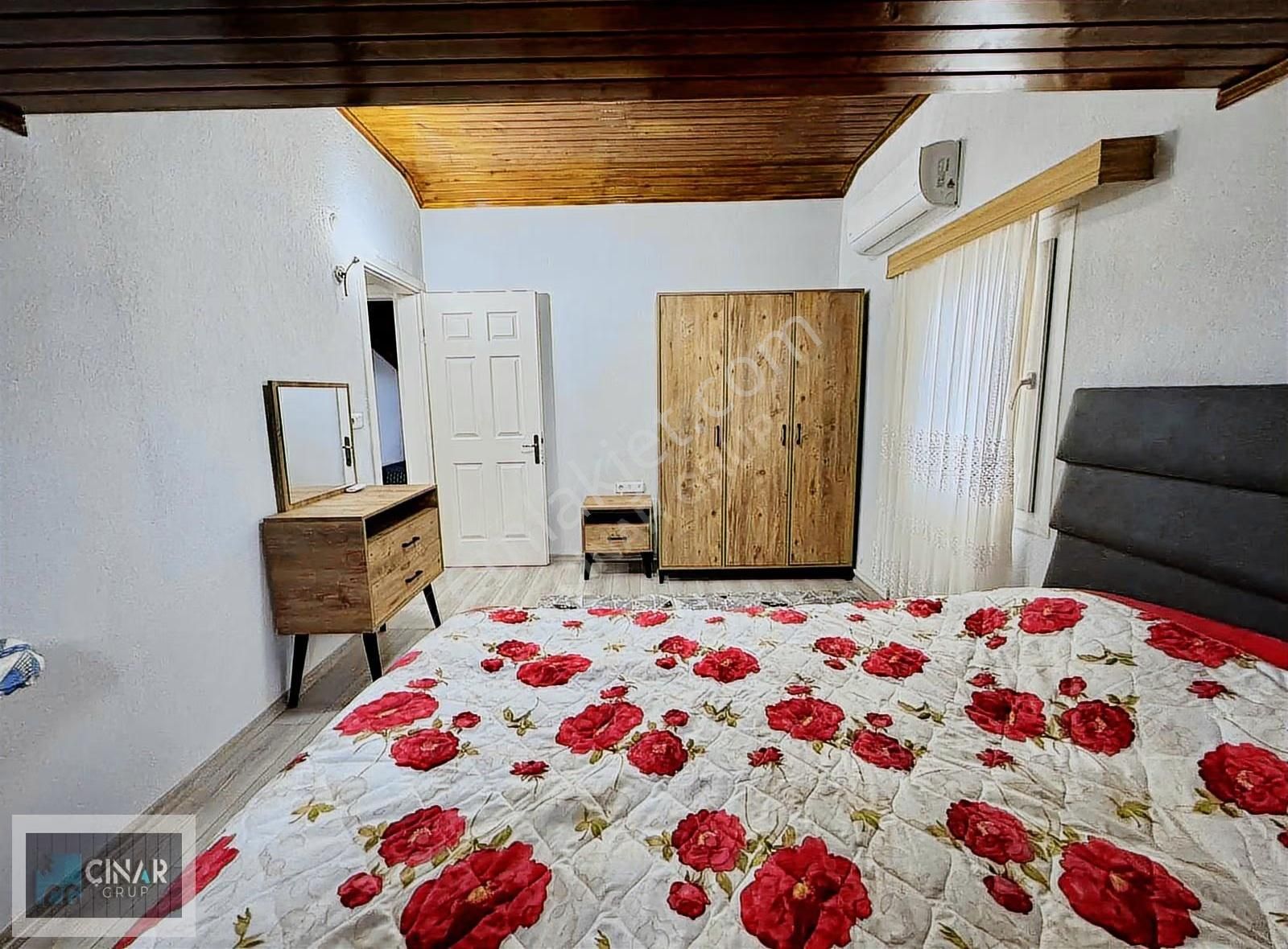 Akarca Mahallesi'nde Kordon'a Yakın Eşyalı 3+1 Kiralık Daire - Görsel 4