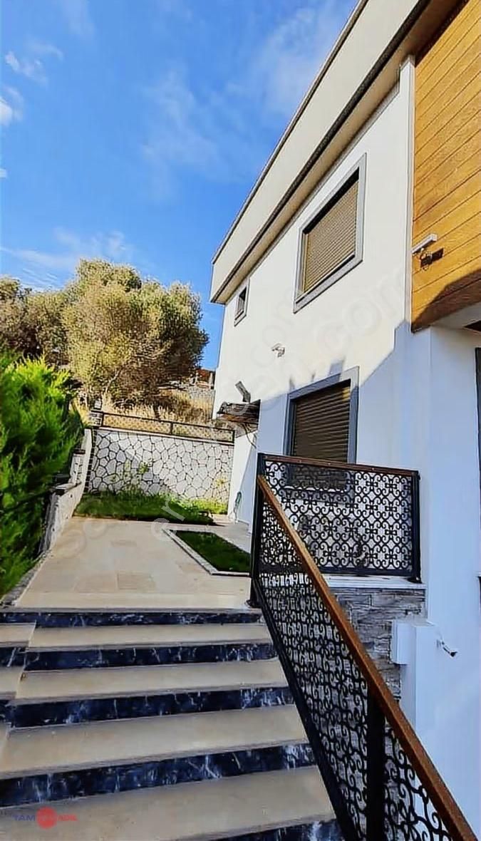 Çandarlı Denize 280 M. Mükemmel Deniz Manz. Lüks Tripleks Villa - Görsel 14