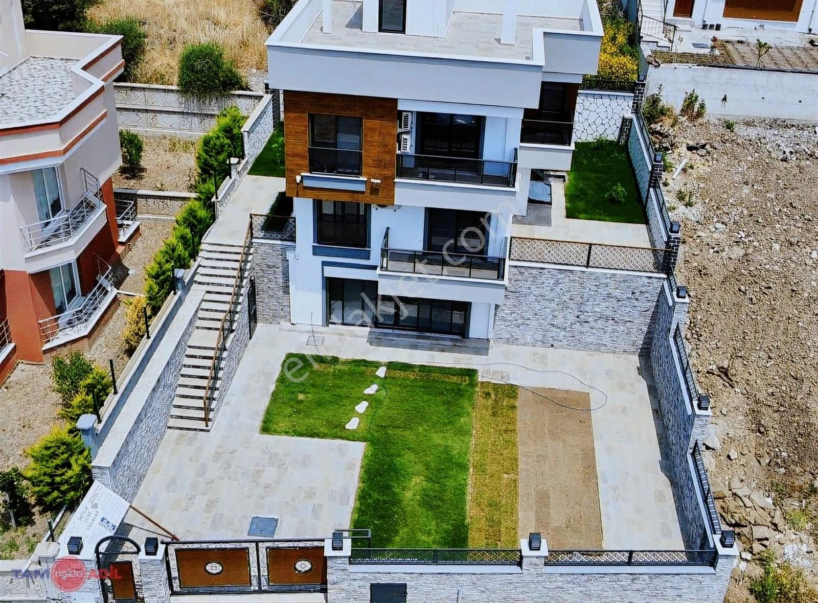 Çandarlı Denize 280 M. Mükemmel Deniz Manz. Lüks Tripleks Villa - Görsel 2