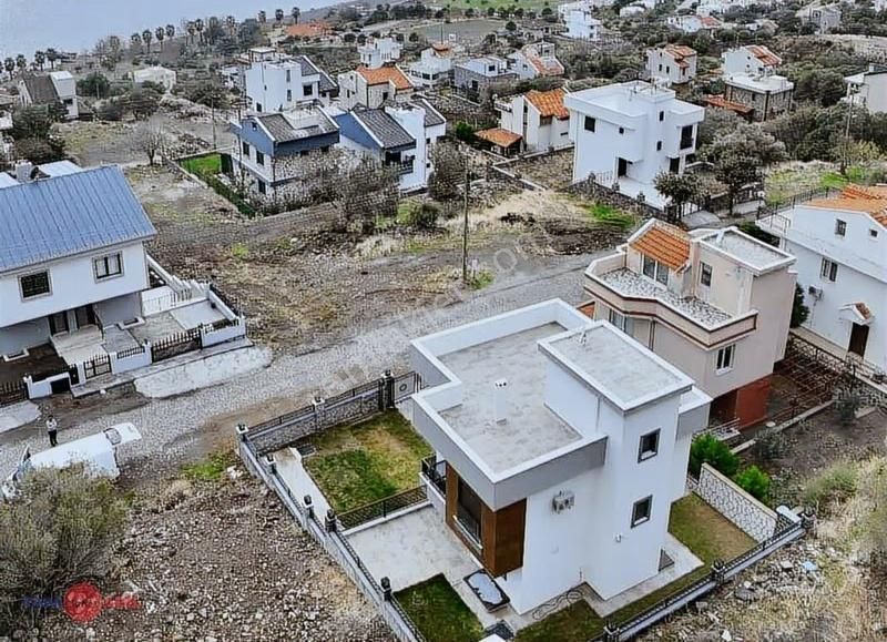 Çandarlı Denize 280 M. Mükemmel Deniz Manz. Lüks Tripleks Villa - Görsel 4