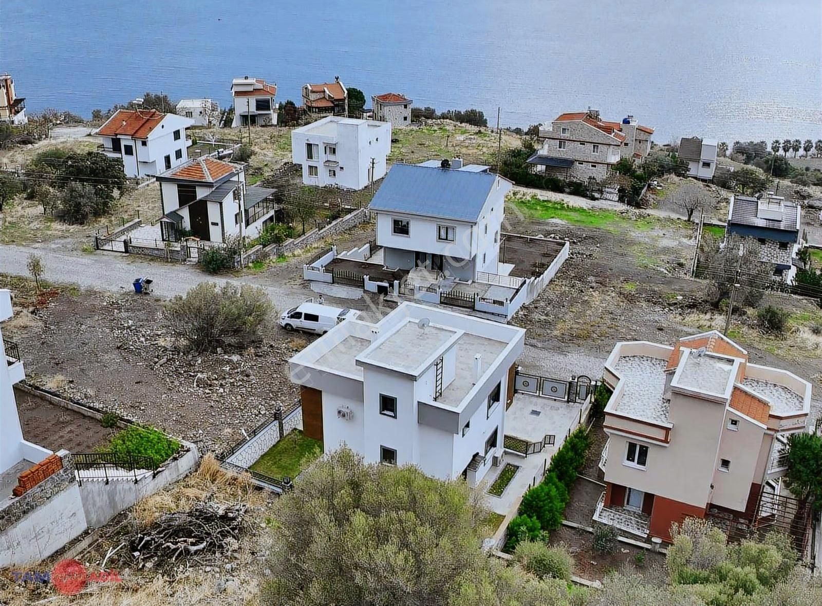 Çandarlı Denize 280 M. Mükemmel Deniz Manz. Lüks Tripleks Villa - Görsel 12