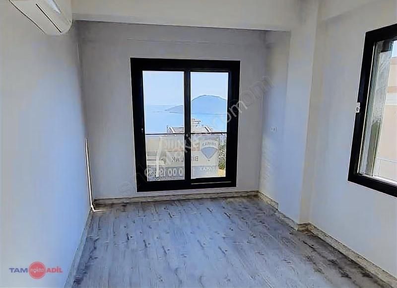 Çandarlı Denize 280 M. Mükemmel Deniz Manz. Lüks Tripleks Villa - Görsel 11