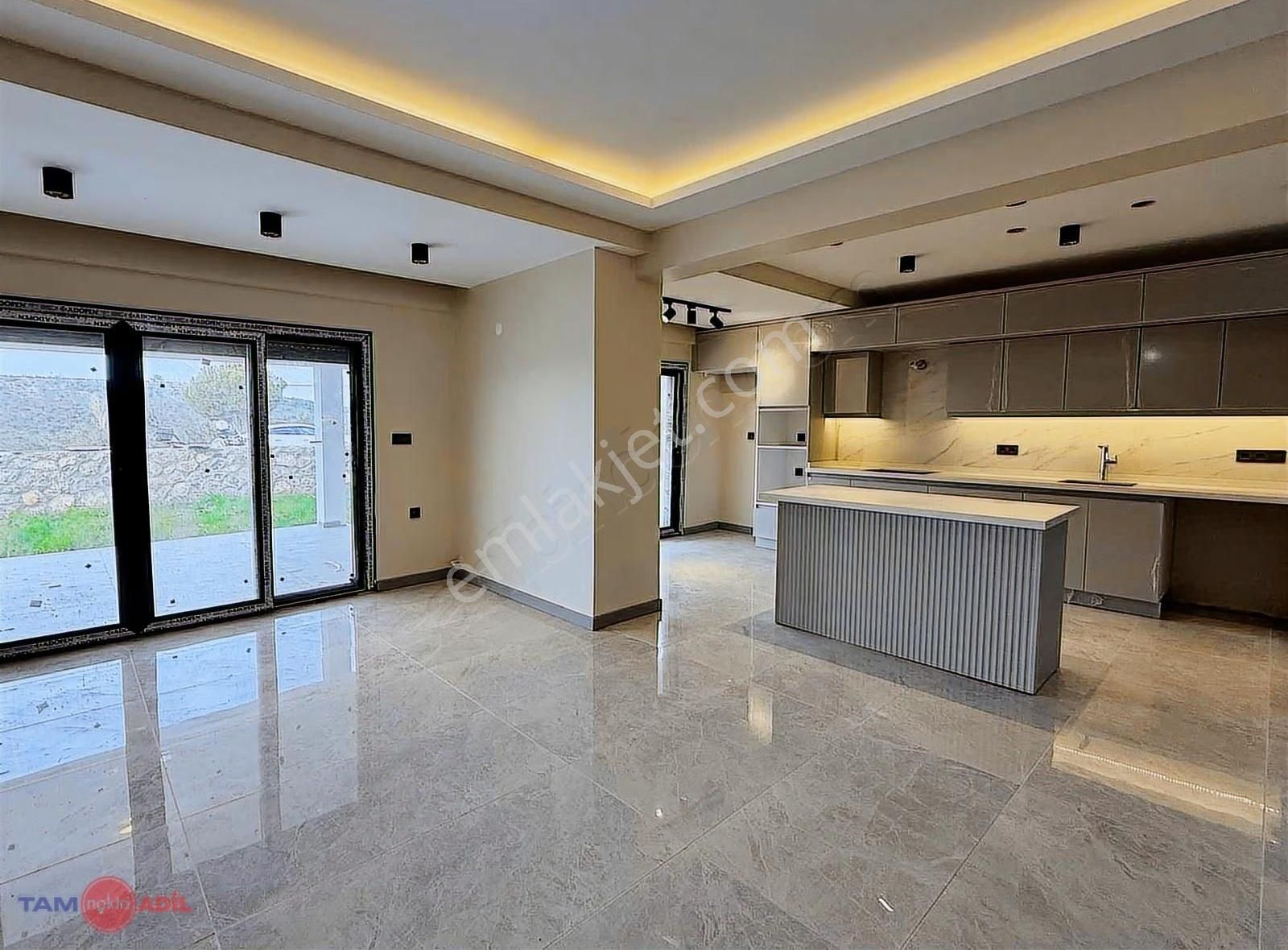 Yeryüzü Cenneti Bademli Köy Girişi 4+1 Mükemmel Tripleks Villa - Görsel 34