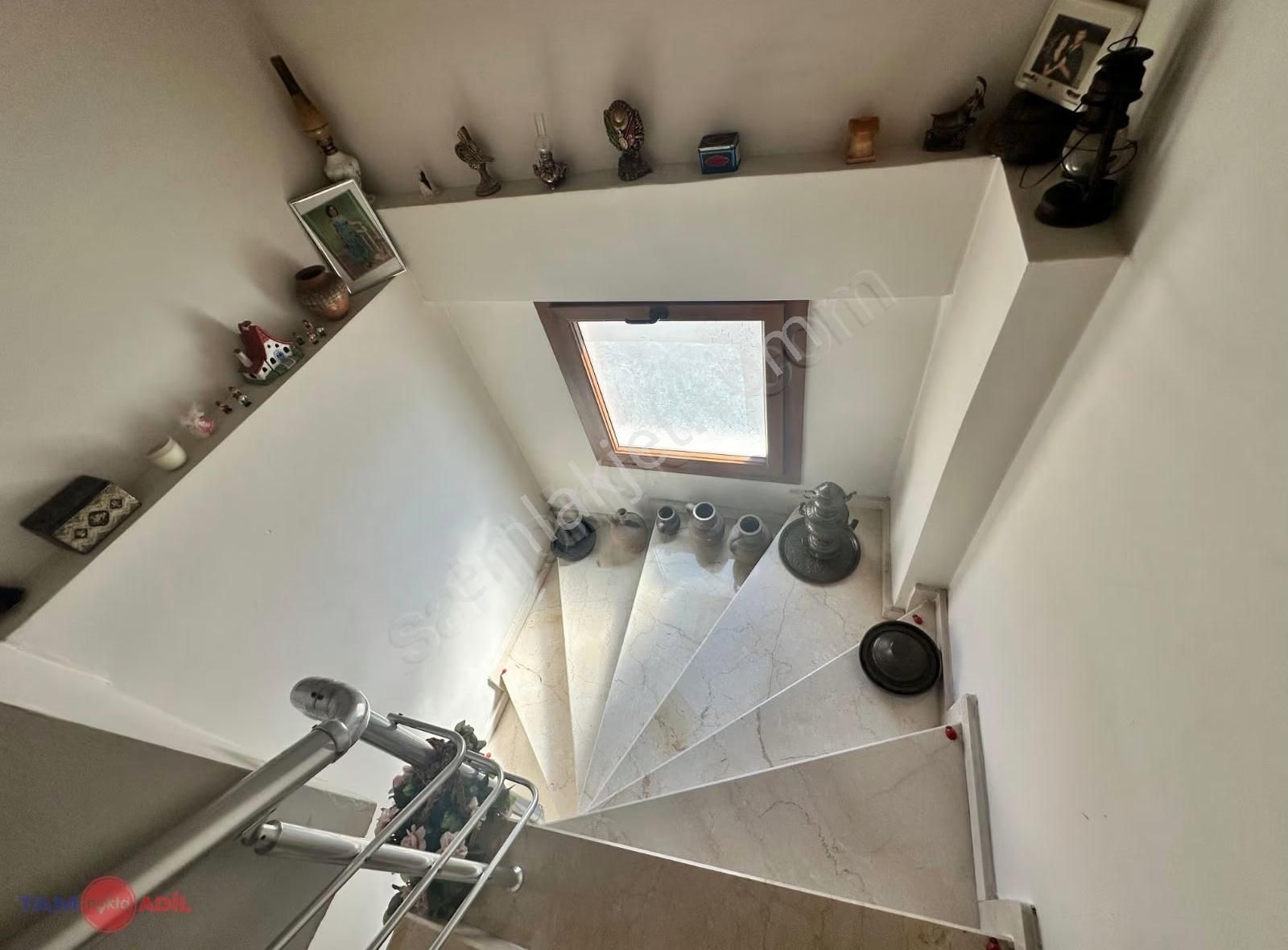 Bergama Merkezde Satılık Geniş Dubleks - Görsel 12