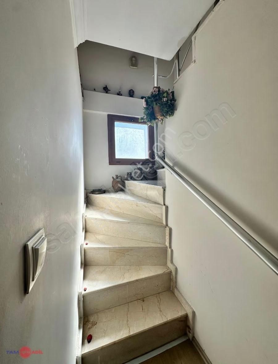 Bergama Merkezde Satılık Geniş Dubleks - Görsel 13