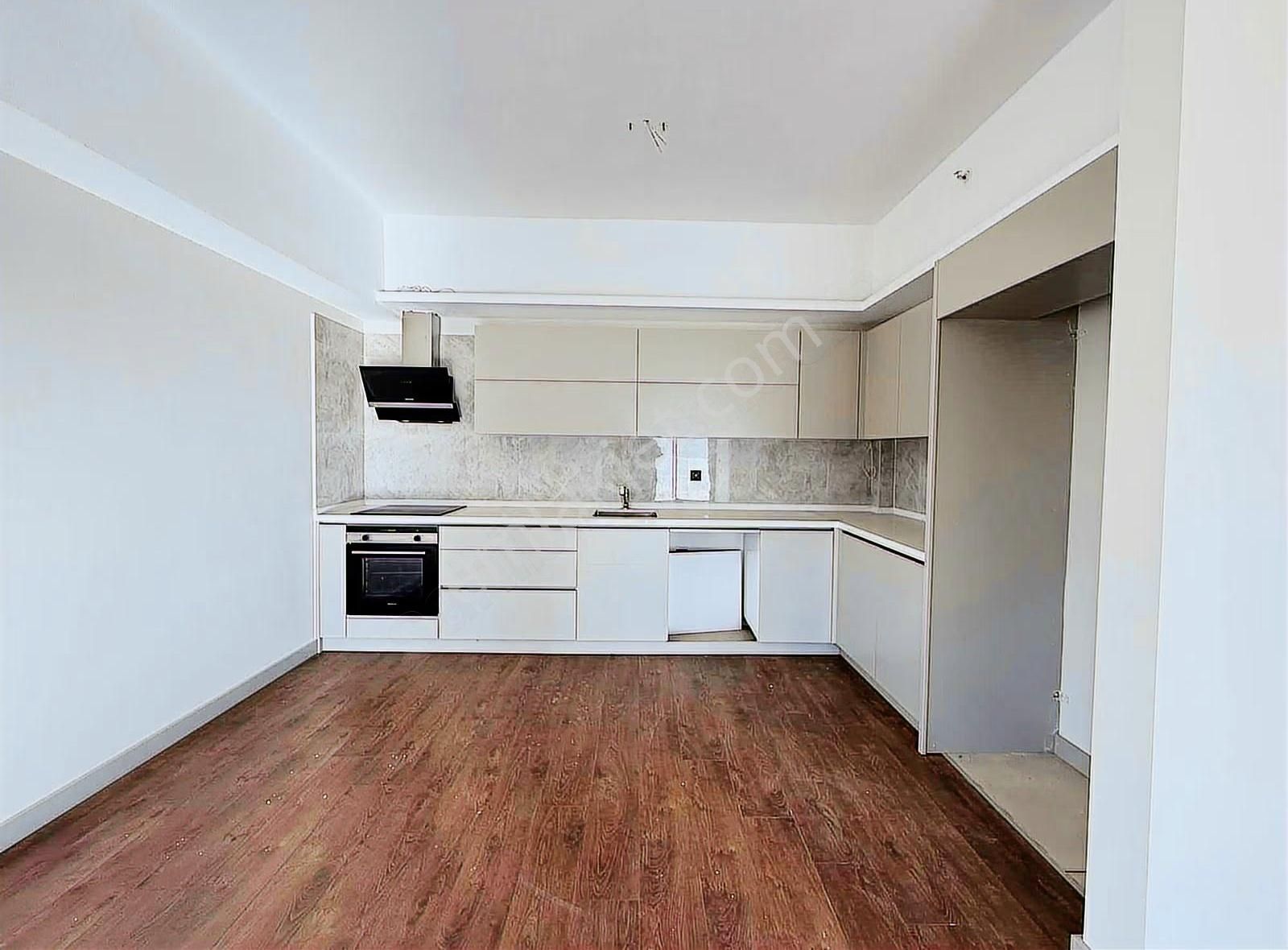 Bornova İkon Live Büyük Tip 2+1 Ebeveyn Banyolu Satılık Daire - Görsel 2