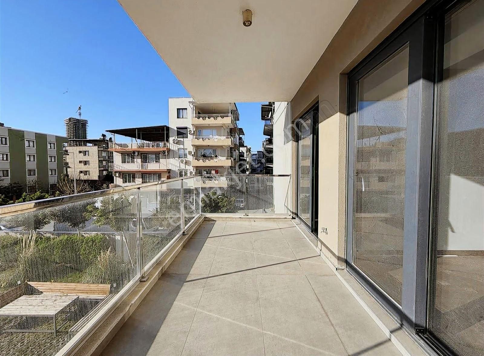 Bornova İkon Live Büyük Tip 2+1 Ebeveyn Banyolu Satılık Daire - Görsel 11