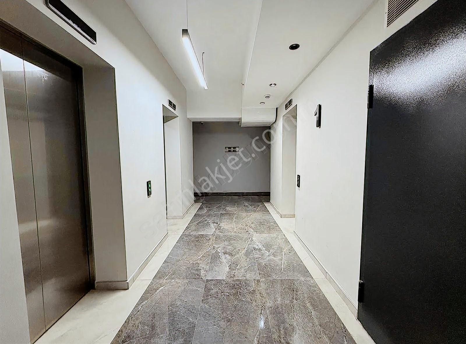 Bornova İkon Live Büyük Tip 2+1 Ebeveyn Banyolu Satılık Daire - Görsel 9