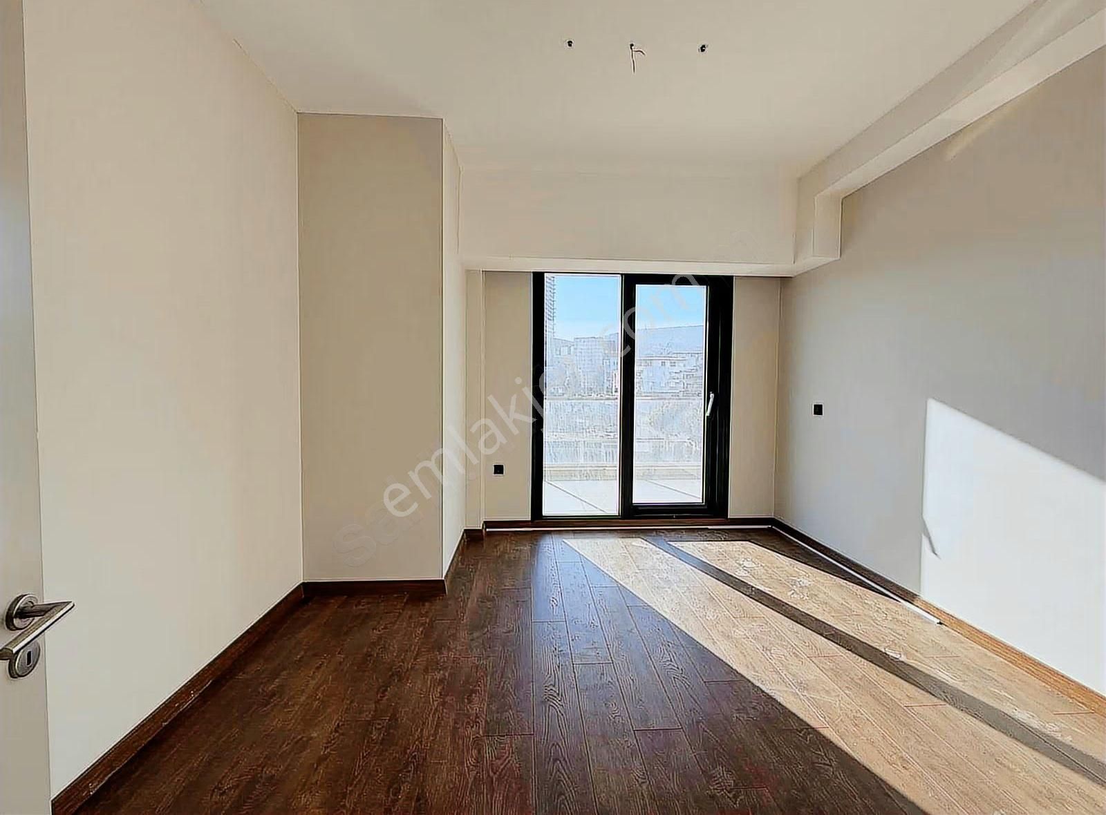 Bornova İkon Live Büyük Tip 2+1 Ebeveyn Banyolu Satılık Daire - Görsel 34