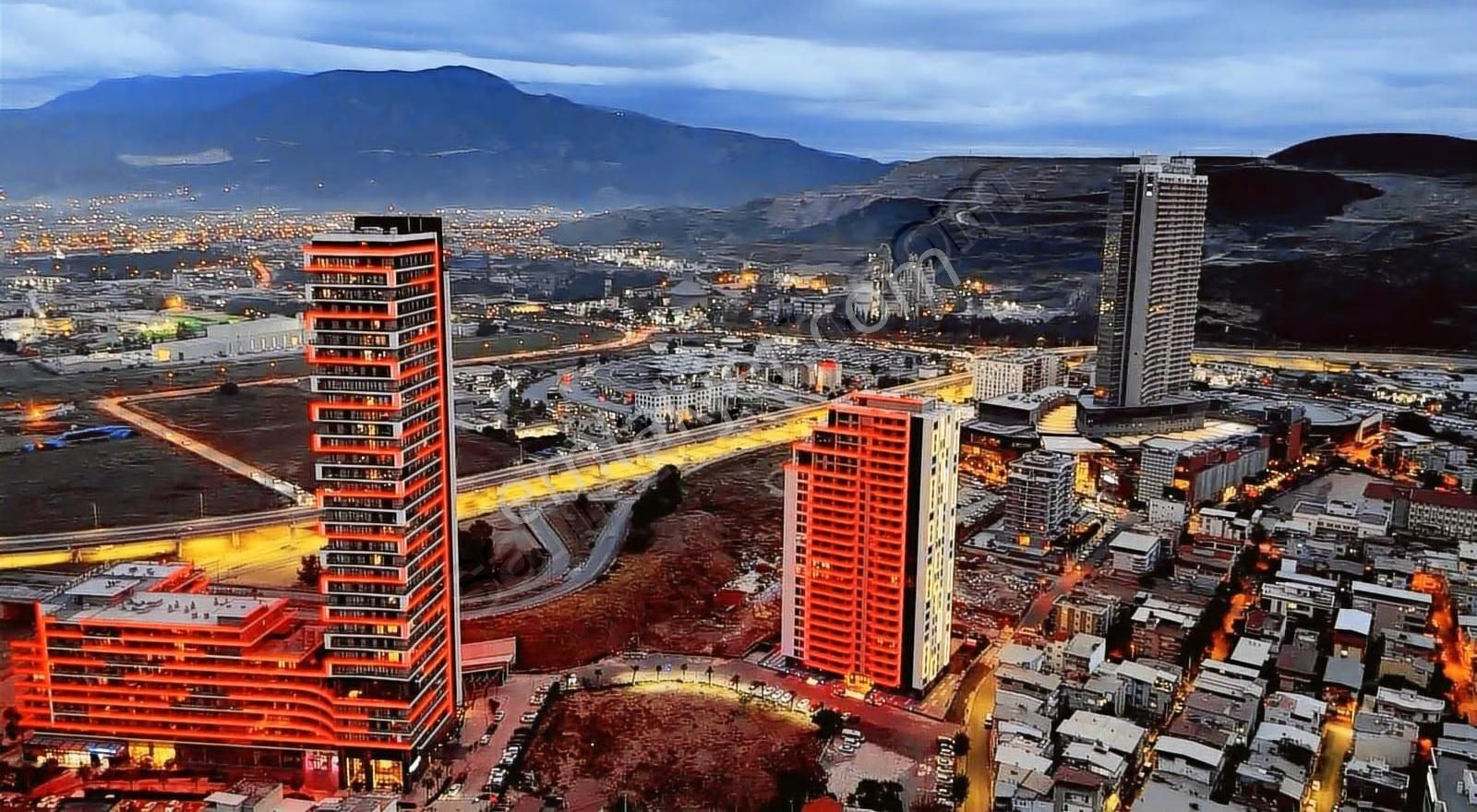 Bornova İkon Live Büyük Tip 2+1 Ebeveyn Banyolu Satılık Daire - Görsel 3