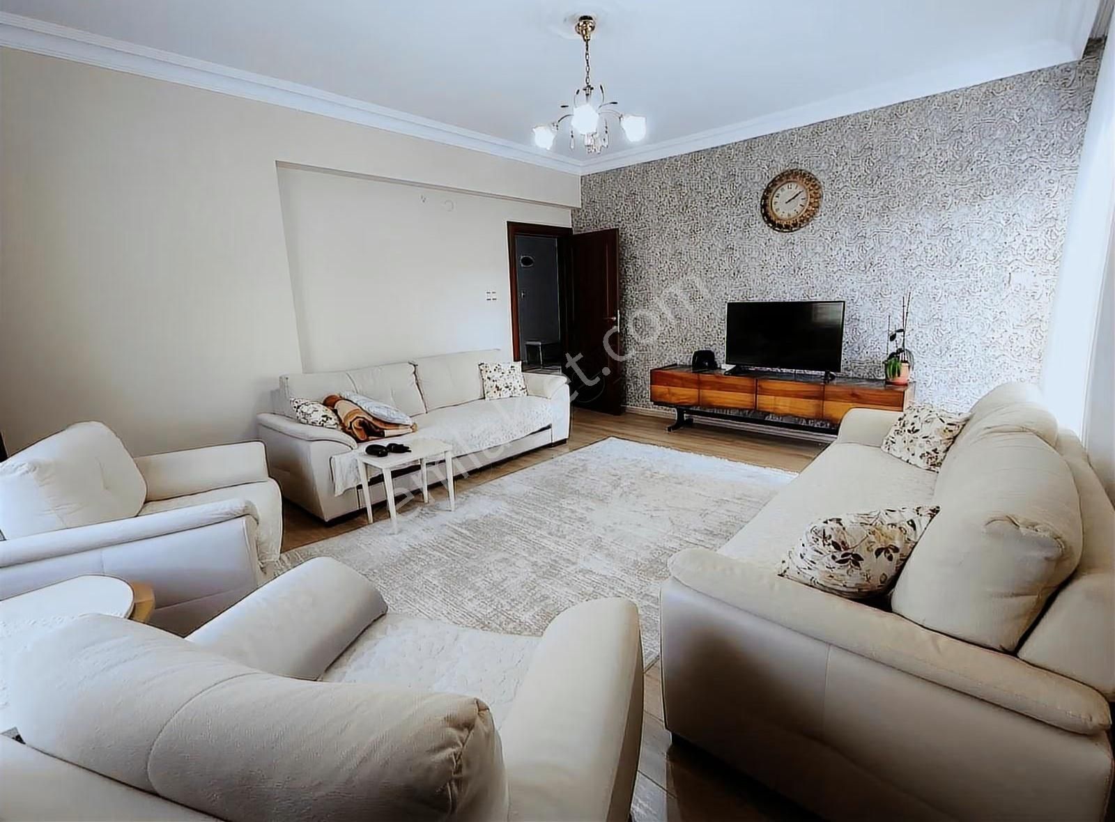 Cadde 17 Emlak'tan 4+1 Bakımlı Daire - Görsel 4