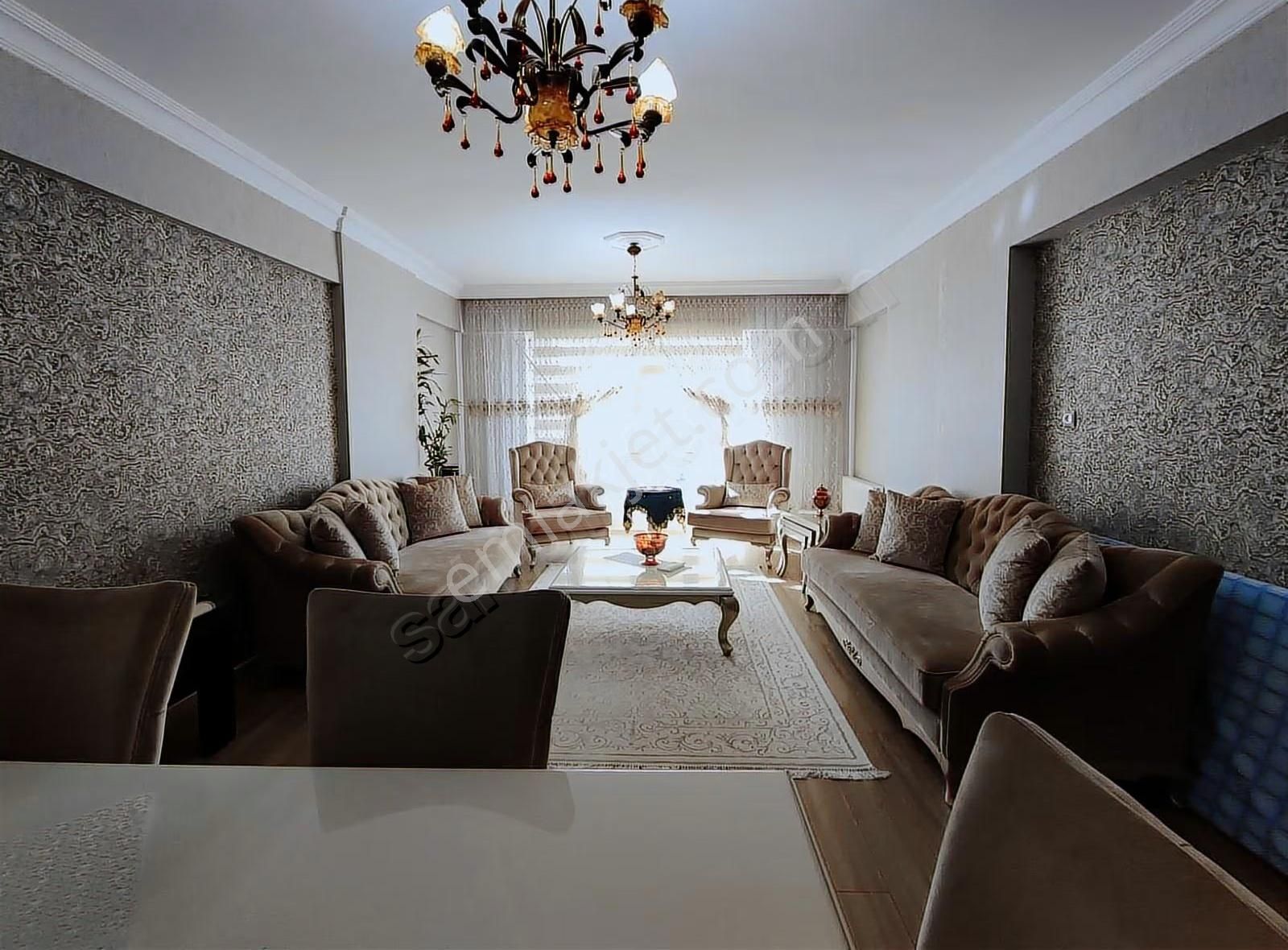 Cadde 17 Emlak'tan 4+1 Bakımlı Daire - Görsel 8