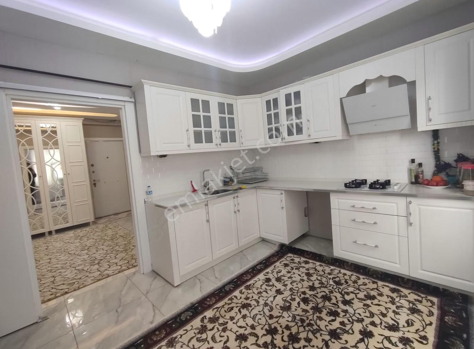 Cadde 17 Emlak'tan 4+1 Lüks Daire - Görsel 17