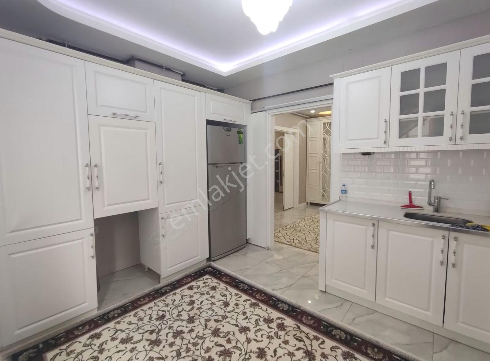 Cadde 17 Emlak'tan 4+1 Lüks Daire - Görsel 16