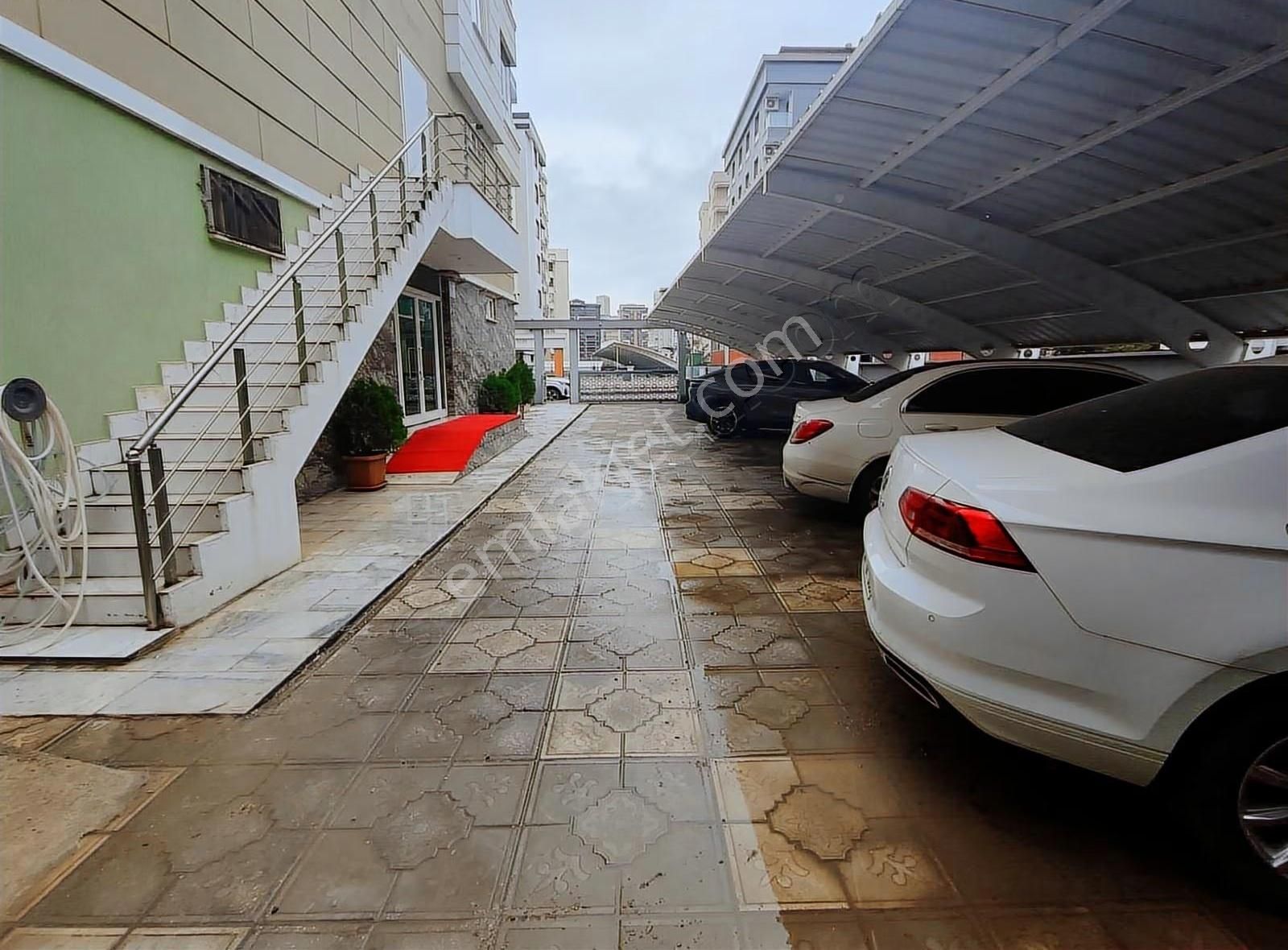 Cadde 17 Emlak'tan 4+1 Lüks Daire - Görsel 9