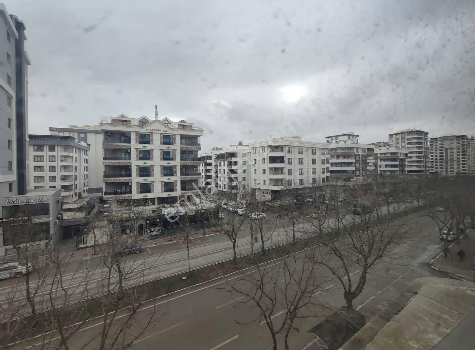 Cadde 17 Emlak'tan 4+1 Lüks Daire - Görsel 20