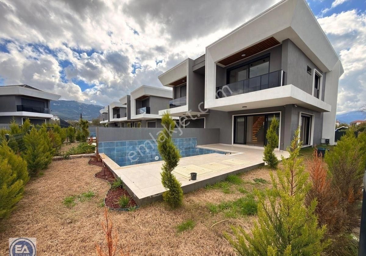 Kuşadası Davutlar‘da Özel Havuzlu Ebeveyn Banyolu Akıllı Ev Sistemli Satılık - Görsel 5