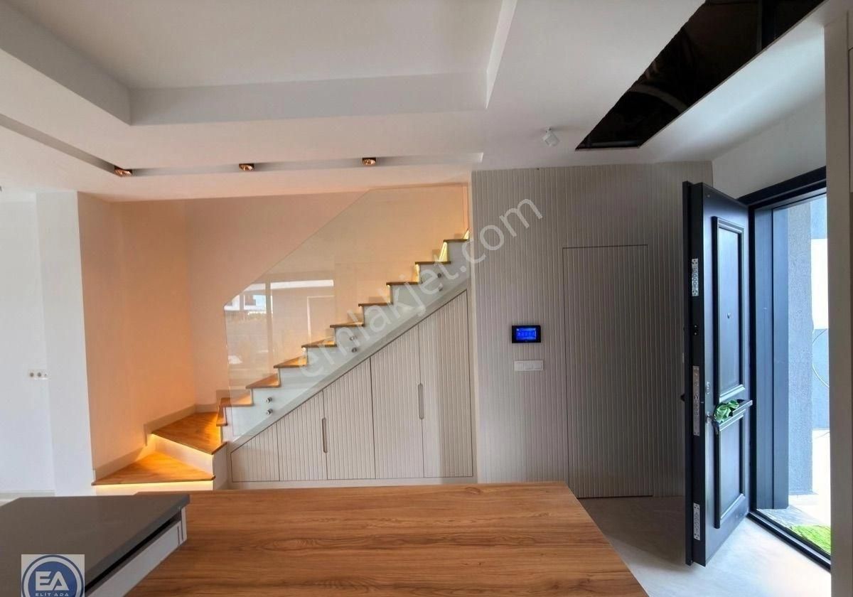 Kuşadası Davutlar‘da Özel Havuzlu Ebeveyn Banyolu Akıllı Ev Sistemli Satılık - Görsel 17