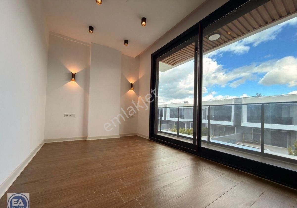 Kuşadası Davutlar‘da Özel Havuzlu Ebeveyn Banyolu Akıllı Ev Sistemli Satılık - Görsel 18