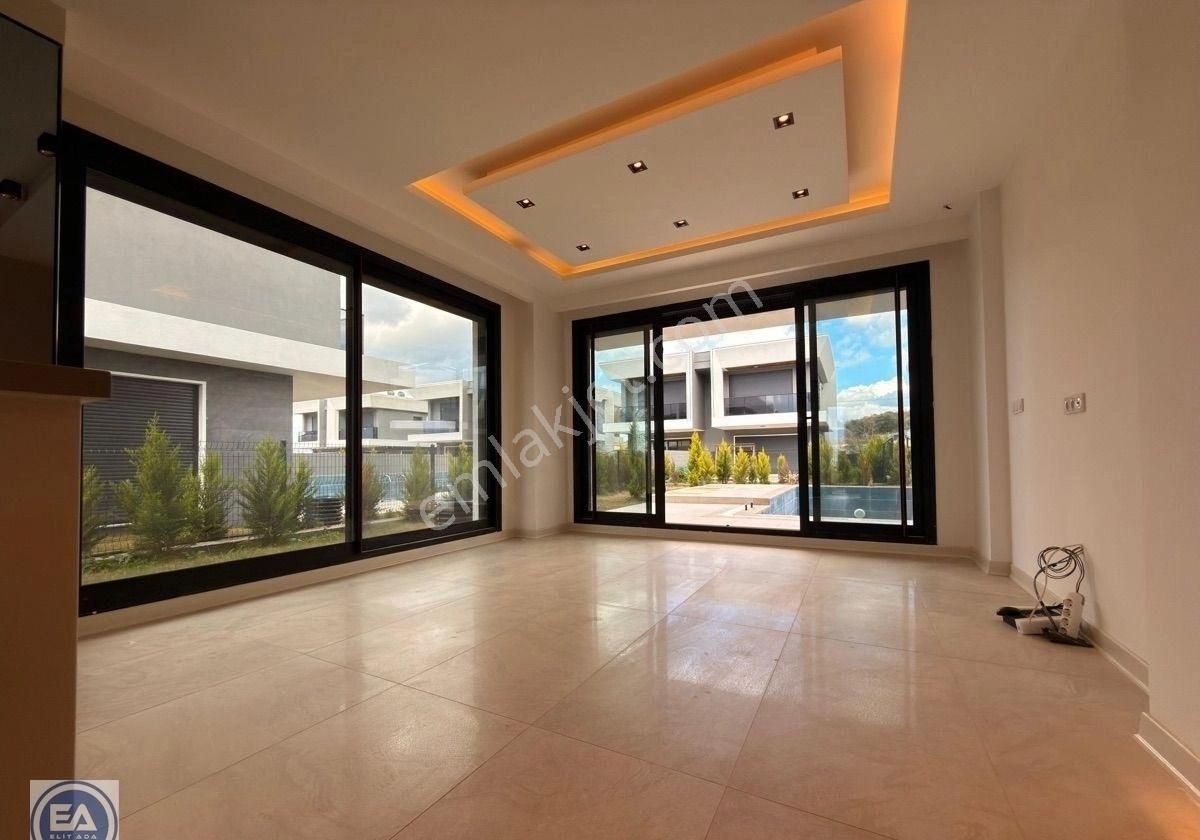 Kuşadası Davutlar‘da Özel Havuzlu Ebeveyn Banyolu Akıllı Ev Sistemli Satılık - Görsel 14