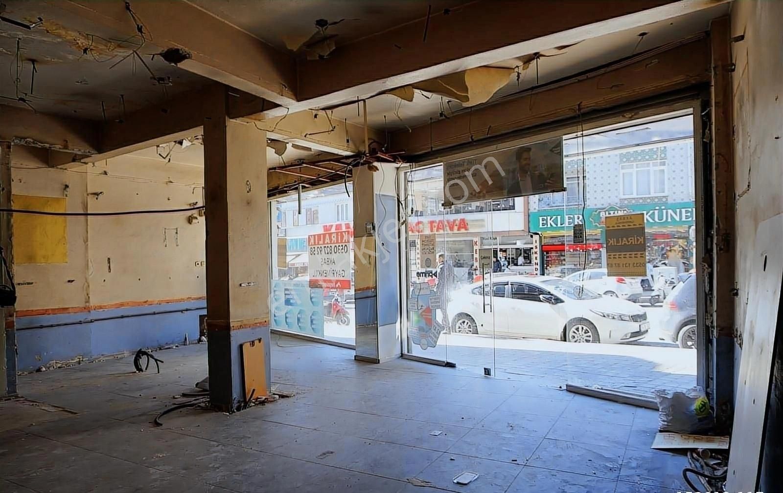Bağcılar Yüzyıl Mahallesi Barbaros Caddesi Üzerinde Kiralık Dükk - Görsel 11