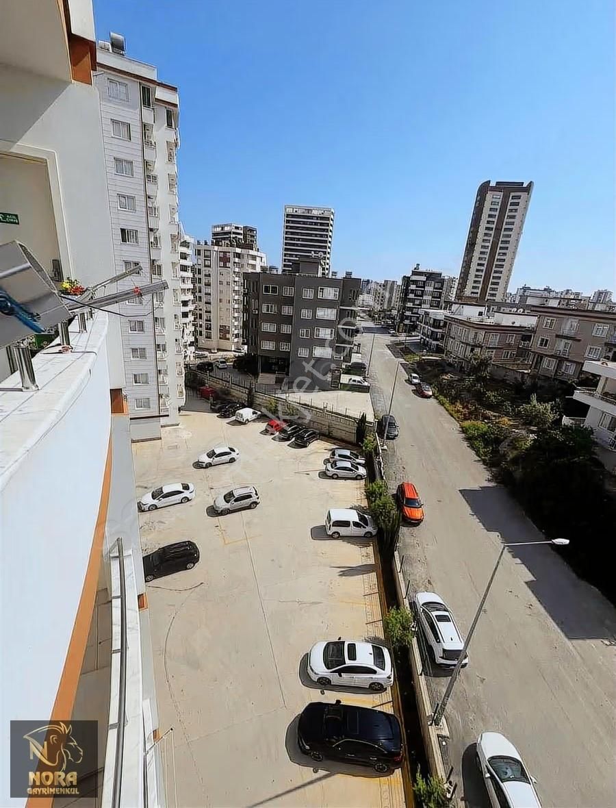 Nora'dan Yenişehir Çiftlikköyde Site İçerisinde Geniş 3+1 Daire - Görsel 8