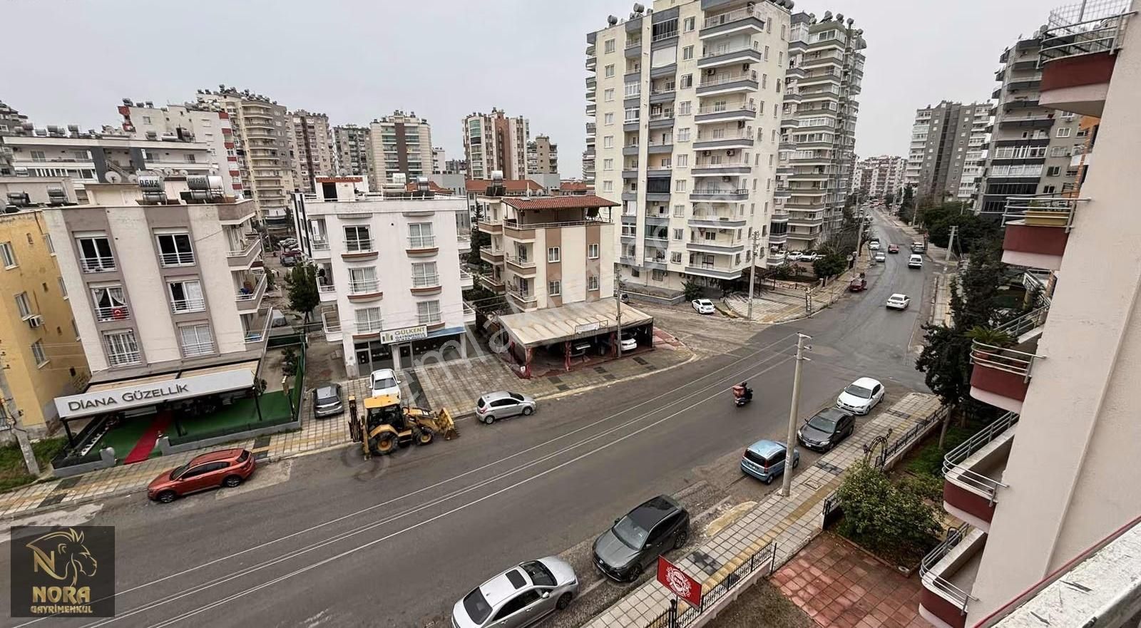 Nora'dan Hürriyette Doğalgazlı Çift Balkonlu Geniş Daıre - Görsel 25