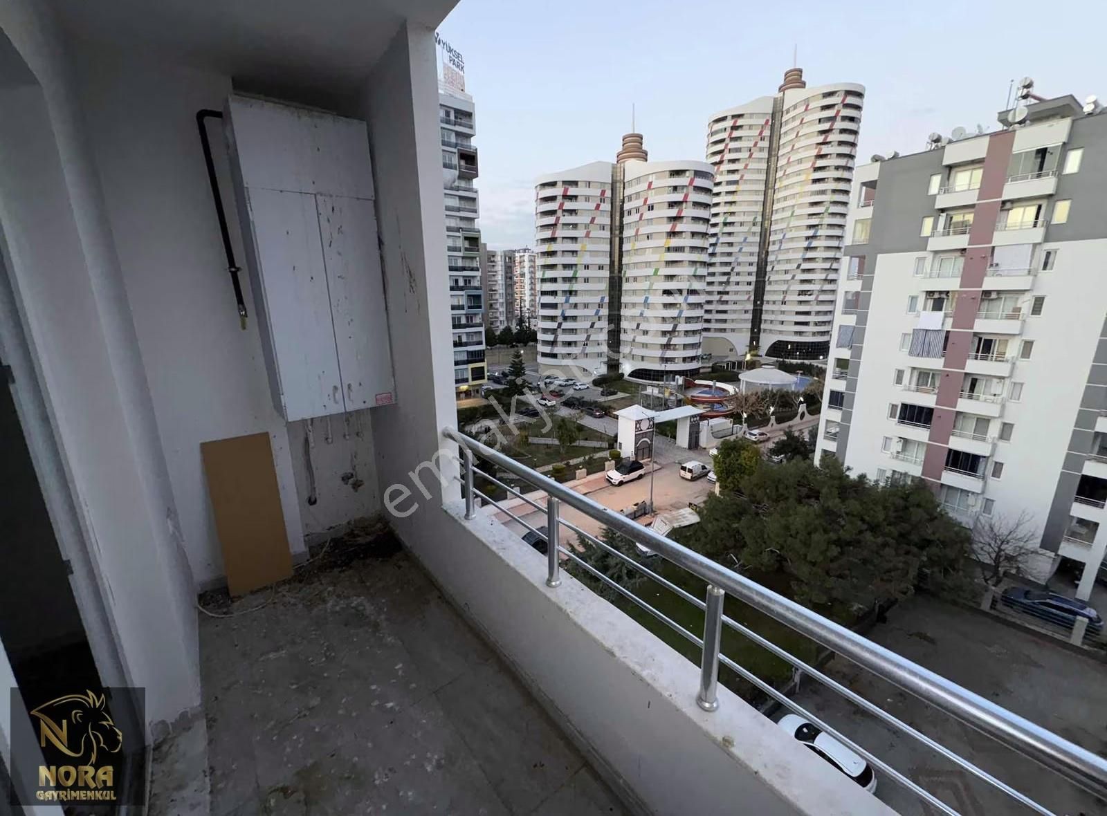 Nora'dan Temiz, Tadilatsız ,aile Sitesinde Eşyasız Kiralık 2+1 - Görsel 10