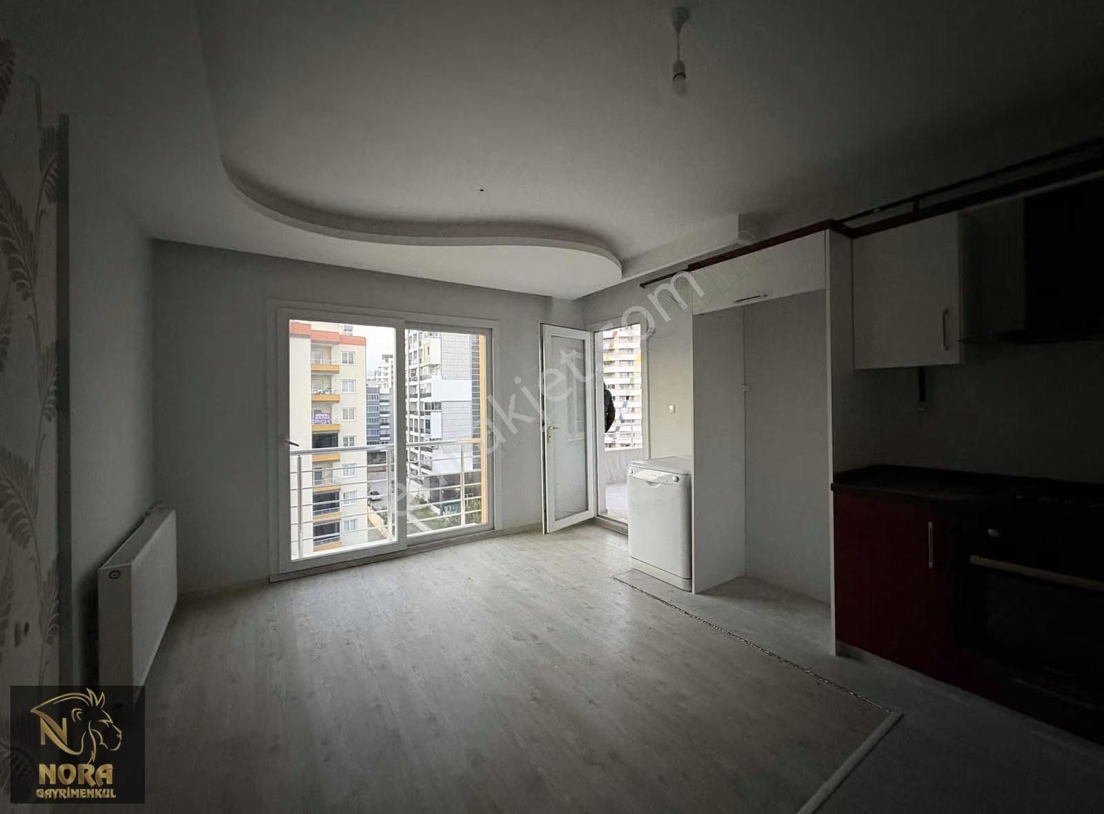 Nora'dan Temiz, Tadilatsız ,aile Sitesinde Eşyasız Kiralık 2+1 - Görsel 14