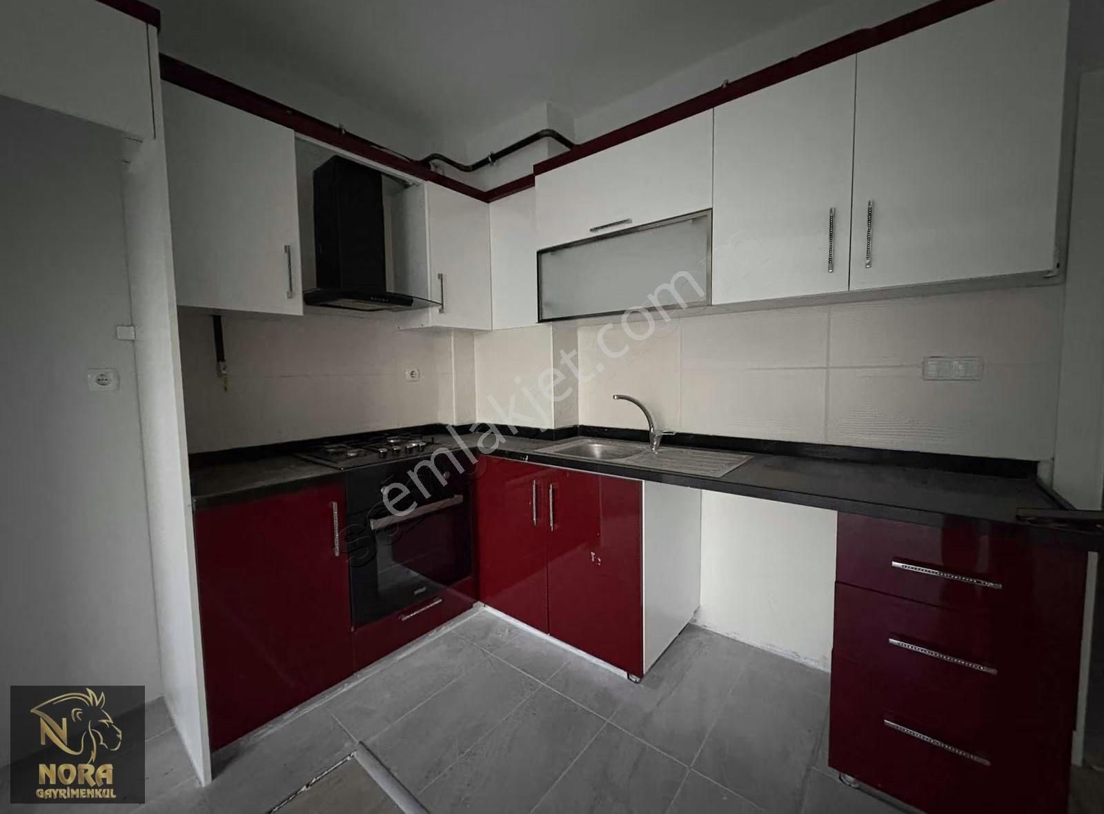 Nora'dan Temiz, Tadilatsız ,aile Sitesinde Eşyasız Kiralık 2+1 - Görsel 11