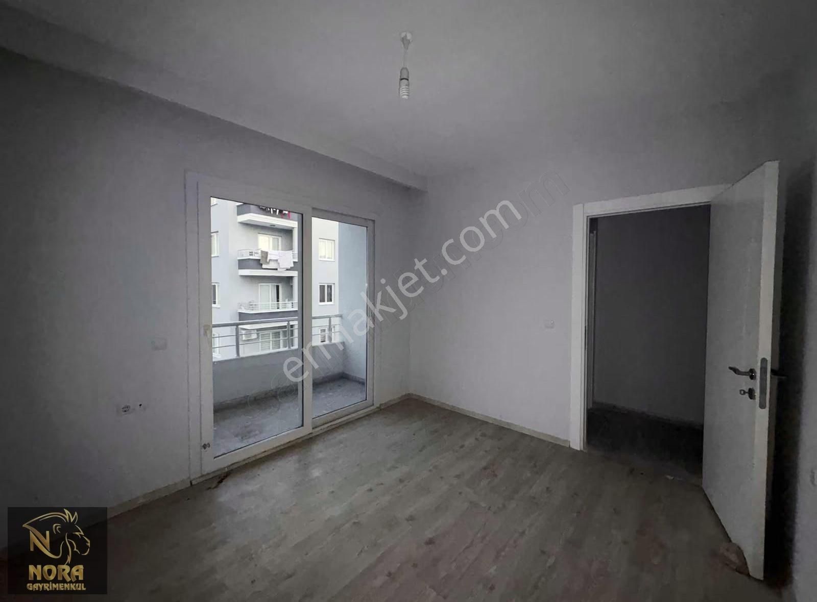 Nora'dan Temiz, Tadilatsız ,aile Sitesinde Eşyasız Kiralık 2+1 - Görsel 6