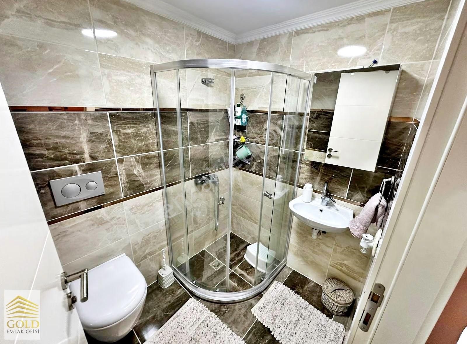 Gold Emlaktan Cadde Yakını 4+1 Geniş Daire Arayanlara Son Fırsat - Görsel 11