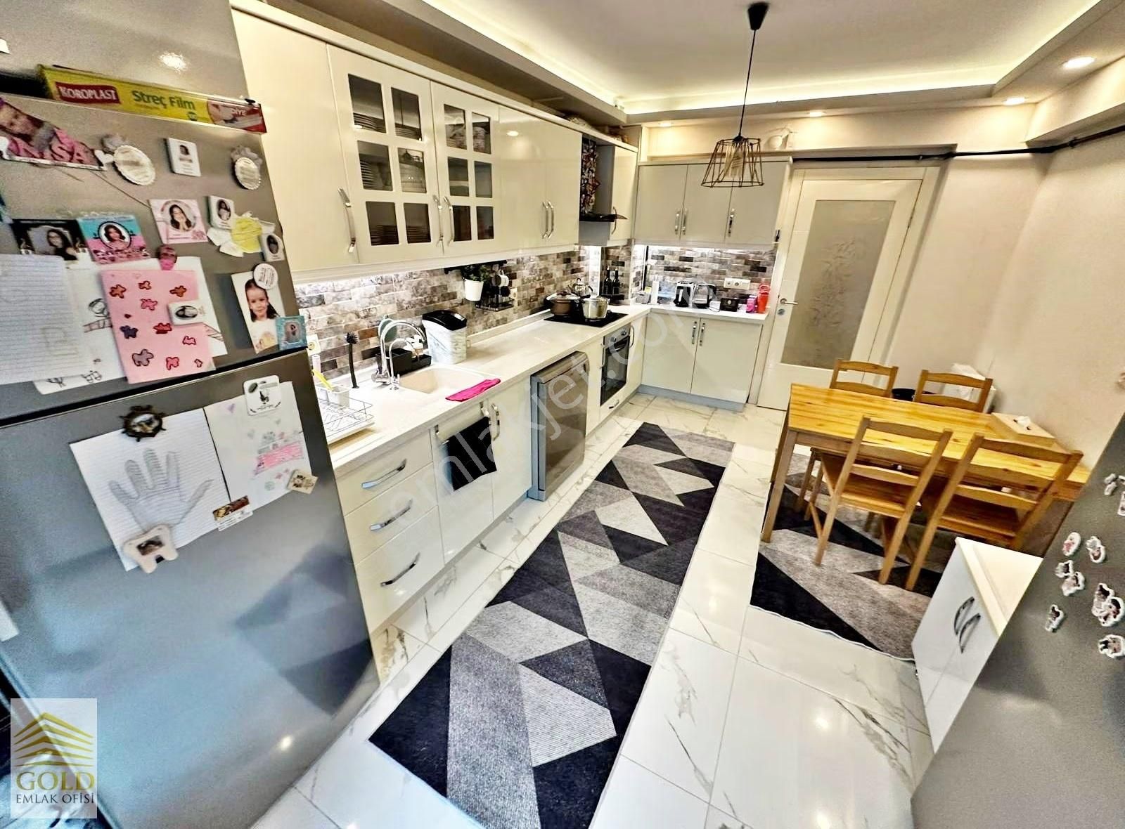 Gold Emlaktan Cadde Yakını 4+1 Geniş Daire Arayanlara Son Fırsat - Görsel 31