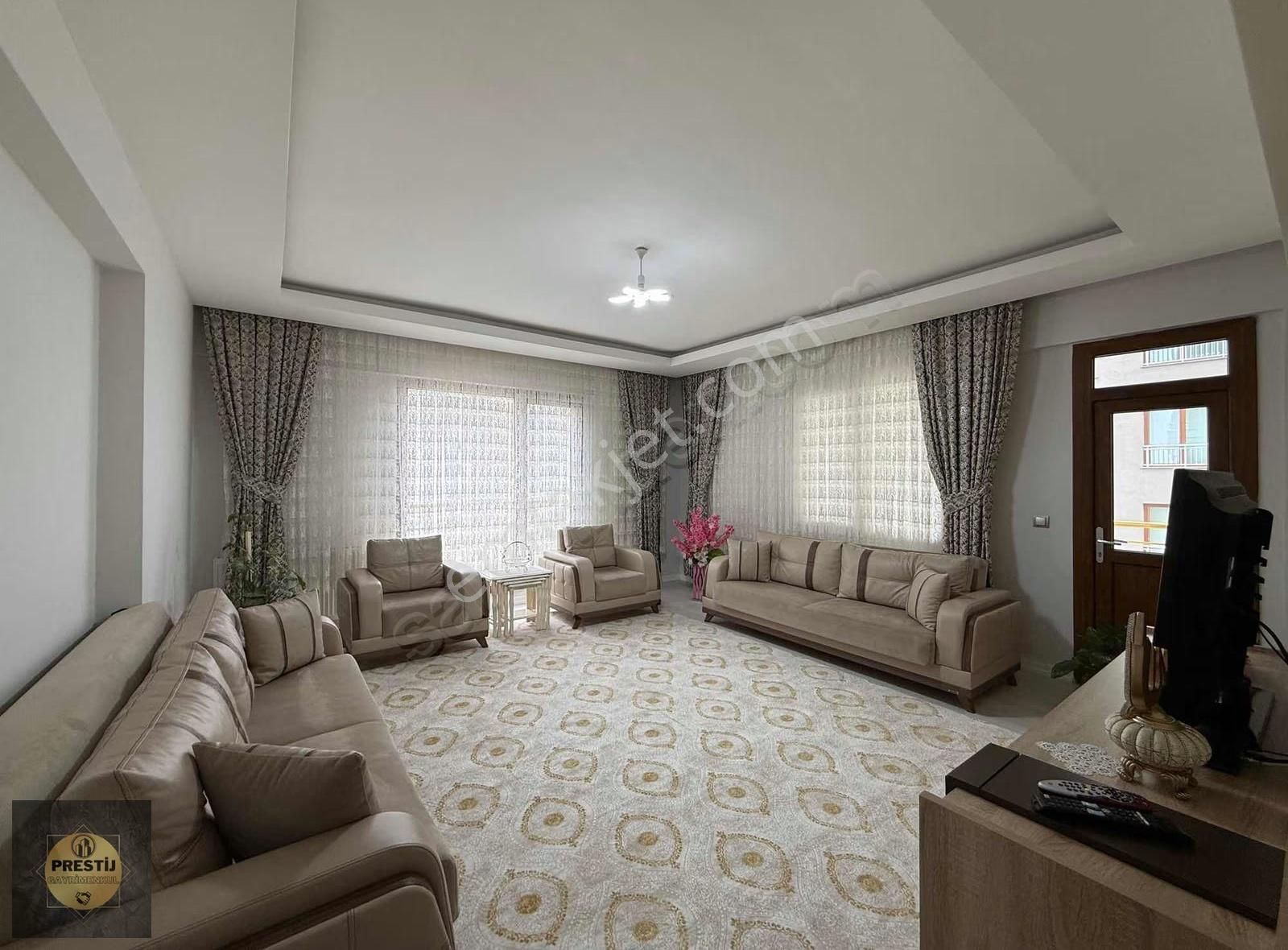 Kaçmaz Fırsat 3+1 170 M2 Giy. Odalı Ebv. Banyolu Cadde Üstü