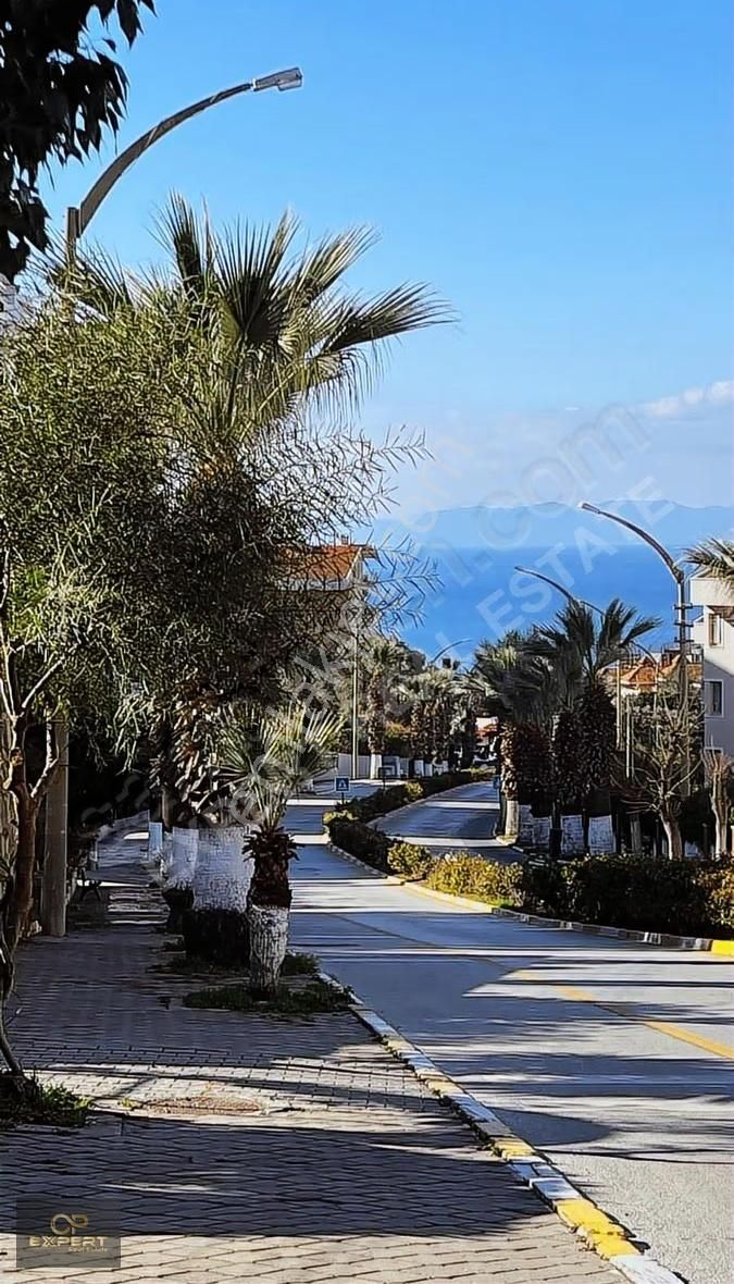 Kuşadası Marınada 2+1 Sahıle Yurume Mesafesınde - Görsel 34