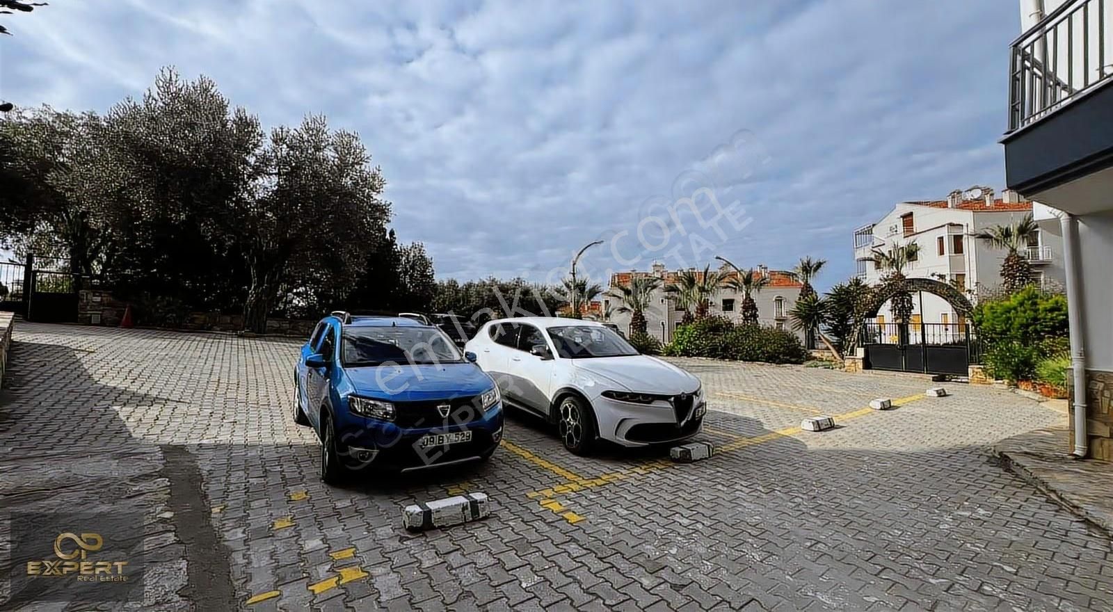 Kuşadası Marınada 2+1 Sahıle Yurume Mesafesınde - Görsel 35