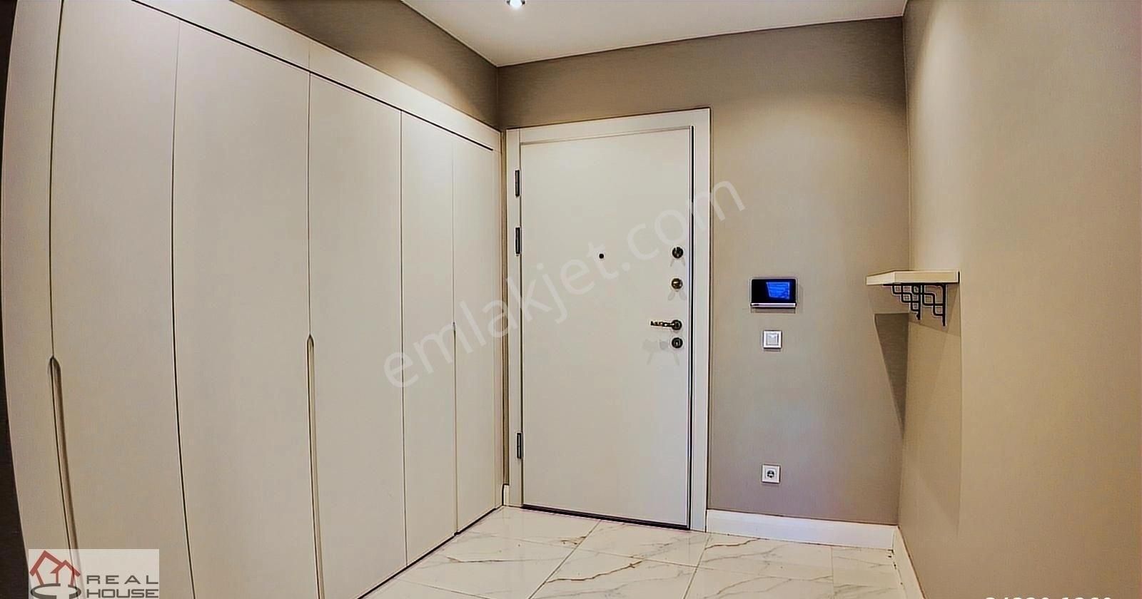 Bahçeşehir Resıdence Inn Deluxıa Ebeveyn Banyolu Satılık 2+1 - Görsel 3