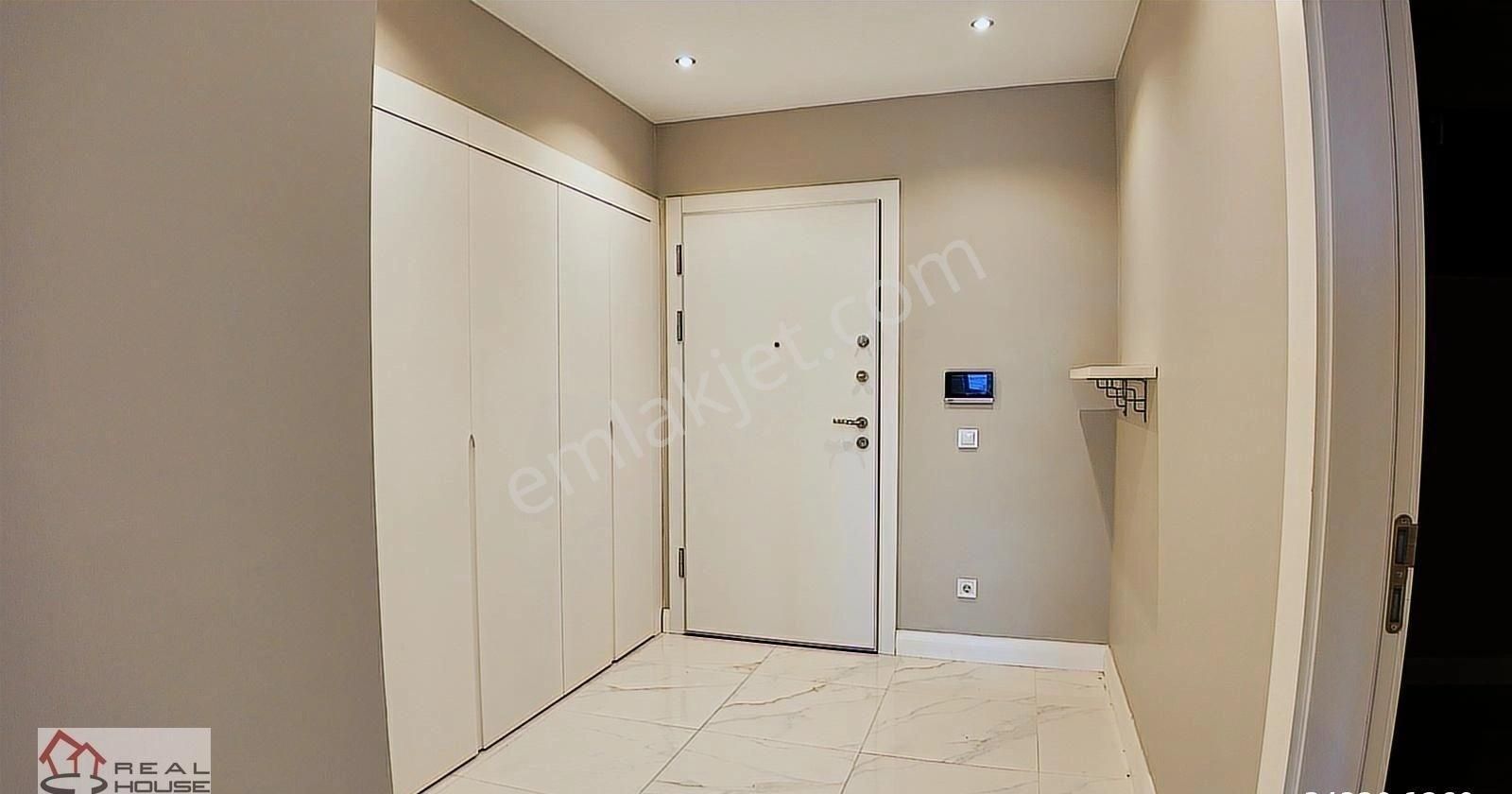 Bahçeşehir Resıdence Inn Deluxıa Ebeveyn Banyolu Satılık 2+1 - Görsel 2