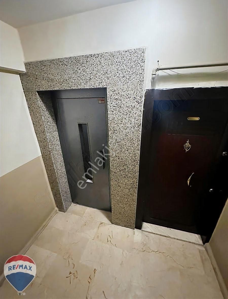 Bayrampaşa Kartaltepe Mahallesinde Kiralık Köşe Başı 2+1 Daire. - Görsel 16