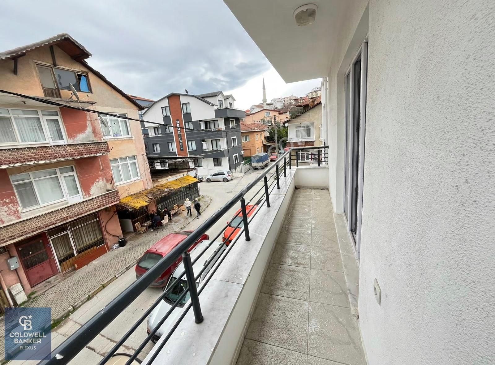 Cb Elexus | Gölcük Yenimahalle'de Fırsat 2+1arakat Satılık Daire - Görsel 9