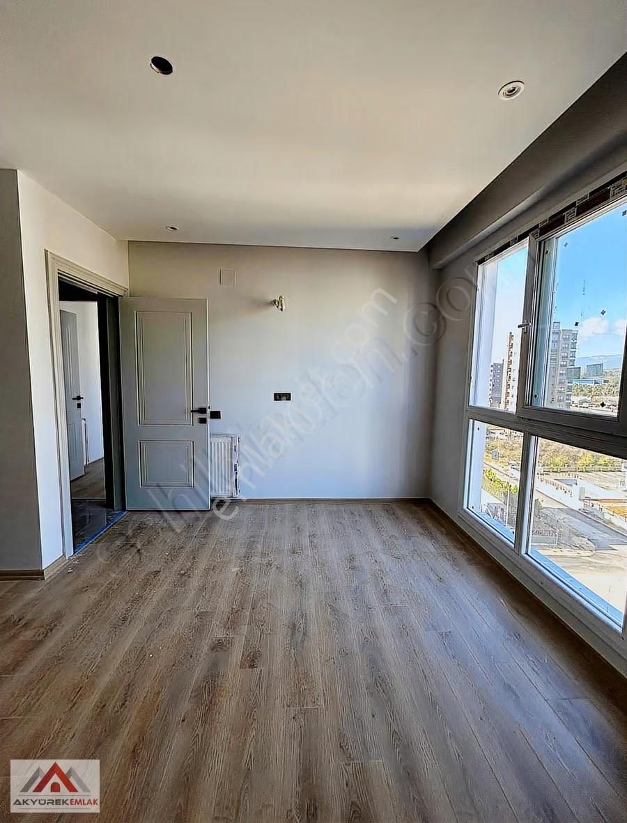 Akyürek'ten Deniz Mahallesinde Kiralık 3+1 Daire - Görsel 22