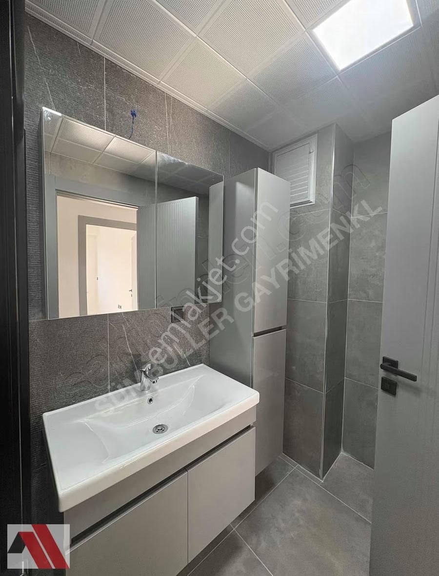 Sakarya Koleji Yakını Site İçi Lüks 3+1 Daire - Görsel 18