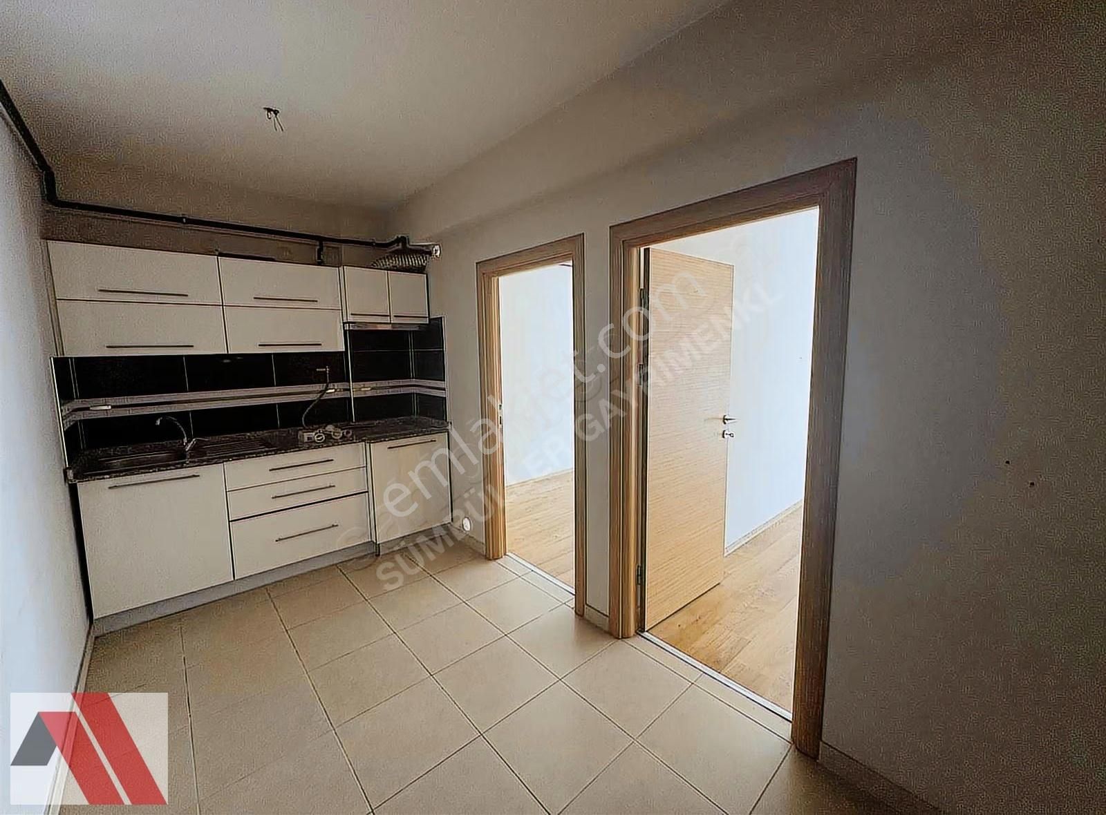 Sümbüller'den Üni. Cad. Dibinde Arakat Asansörlü Geniş 2+0 Daire - Görsel 10