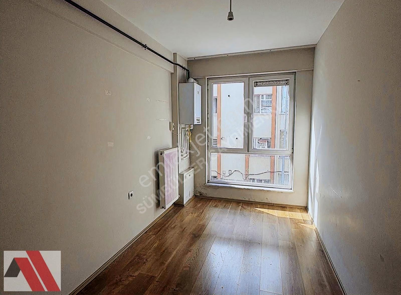 Sümbüller'den Üni. Cad. Dibinde Arakat Asansörlü Geniş 2+0 Daire - Görsel 4