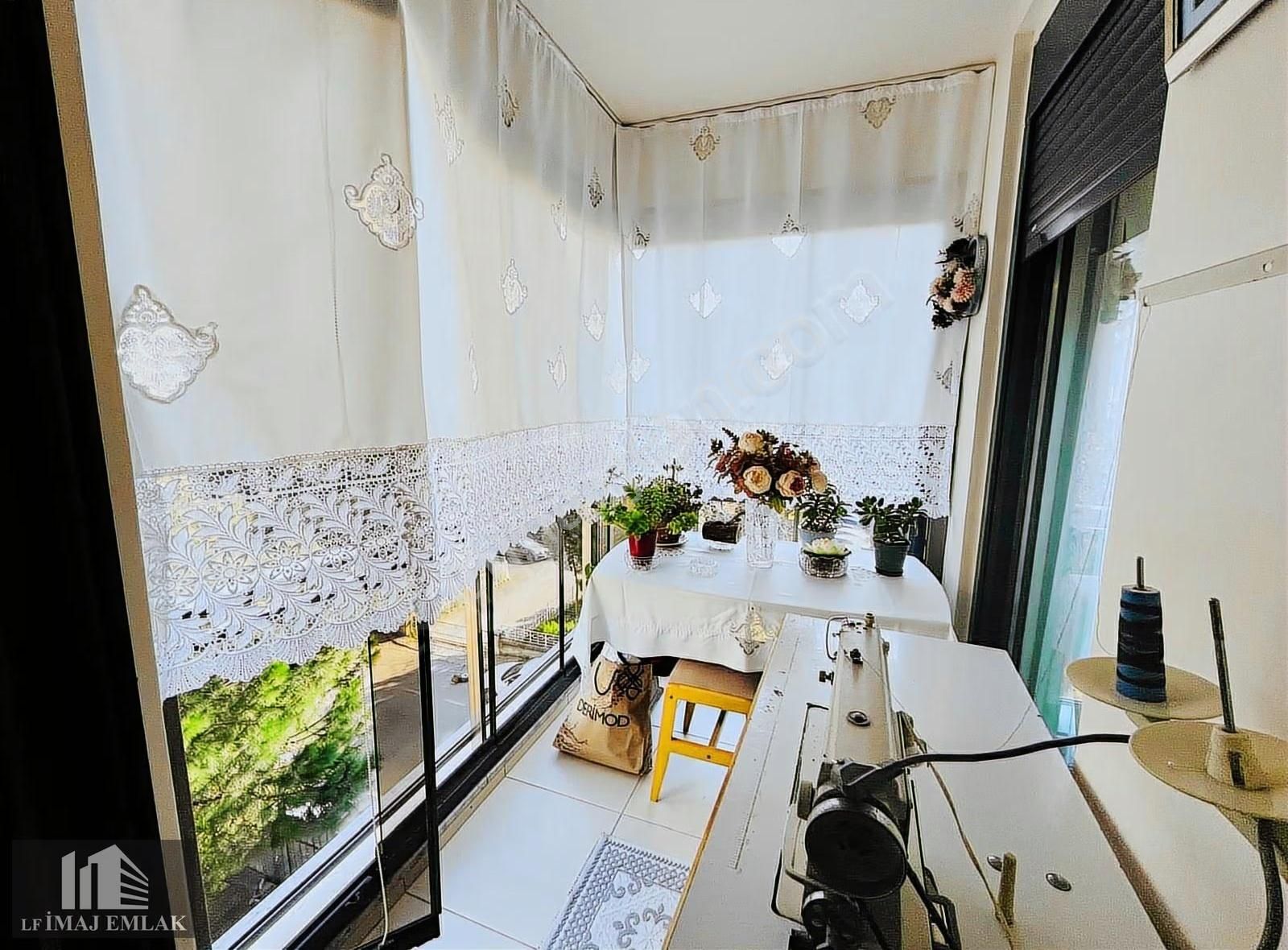 Lf İmaj Kozyatağın'da 8 Yıllık İskanlı Balkonlu Ebv.banyolu 3+1 - Görsel 20